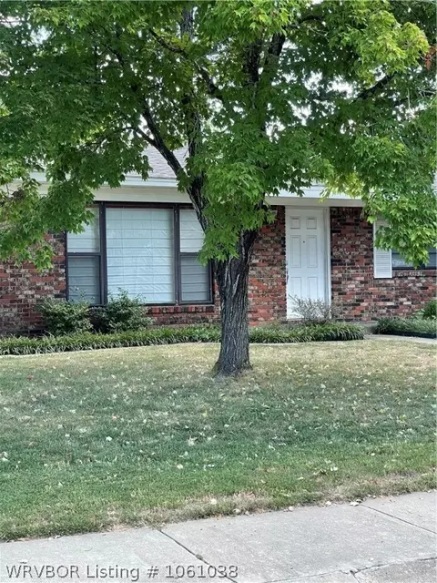 8001 Cypress Ave, Fort Smith, AR 72908 photo 1