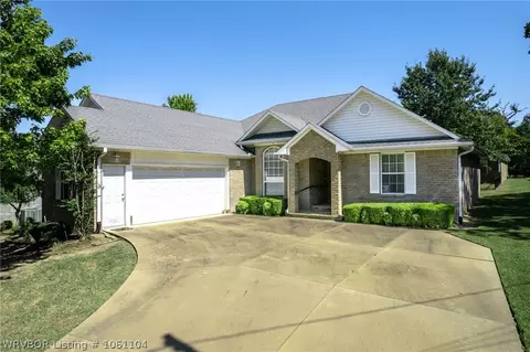 1201 Elizabeth Ln, Fort Smith, AR 72903 photo 2