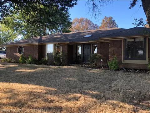 2903 Southridge, Fort Smith, AR 72916 photo 2