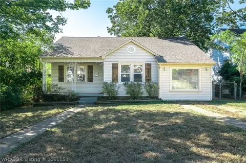 2412 S P St, Fort Smith, AR 72901 photo 1