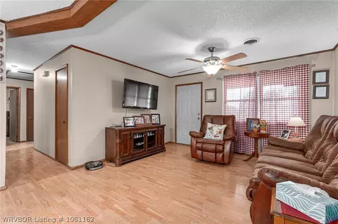 200 W Pryor Ave, Pocola, OK 74902 photo 12