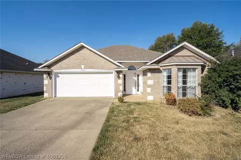 7412 Red Pine Dr, Fort Smith, AR 72916 photo 2