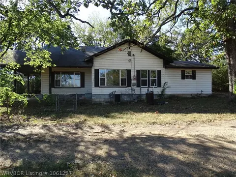 302 A St, Barling, AR 72923 photo 3
