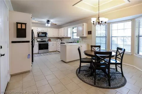 2403 Meadow Ln, Barling, AR 72923 photo 7