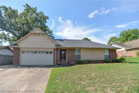 2403 Meadow Ln, Barling, AR 72923 photo 1