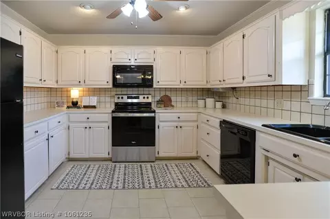 2403 Meadow Ln, Barling, AR 72923 photo 10