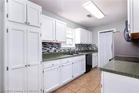 1813 Eastgate Dr, Greenwood, AR 72936 photo 7