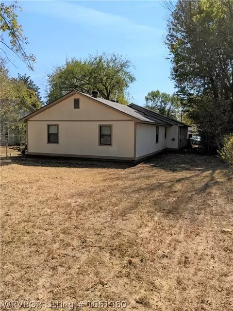104 Marvin St, Hackett, AR 72937 photo 4
