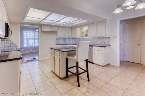 8709 Skypark Dr, Fort Smith, AR 72903 photo 13