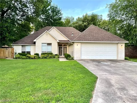 9502 Londonderry Ct, Fort Smith, AR 72908 photo 1