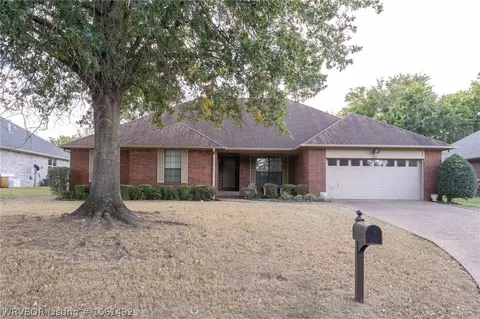 6704 S St, Fort Smith, AR 72903 photo 1