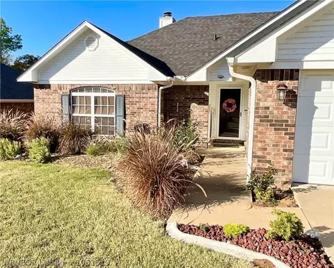 5615 Chapen Dr, Fort Smith, AR 72916 photo 2