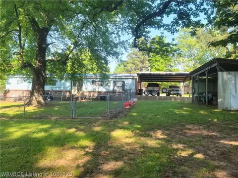 813 13th St, Ozark, AR 72949 photo 2