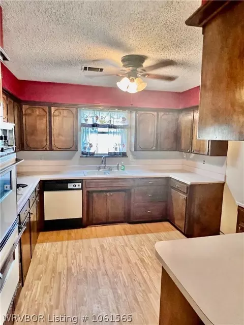 2004 E Broadway St, Spiro, OK 74959 photo 28