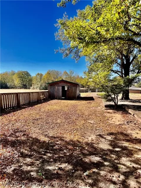 2004 E Broadway St, Spiro, OK 74959 photo 6