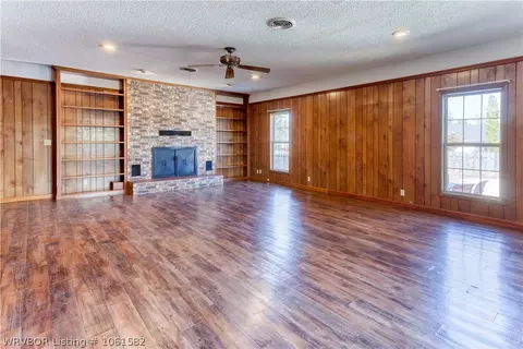 550 2nd St, Waldron, AR 72958 photo 21