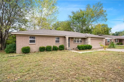 1901 71st St, Fort Smith, AR 72903 photo 2