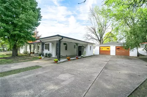 823 Cavanaugh Rd, Fort Smith, AR 72908 photo 2