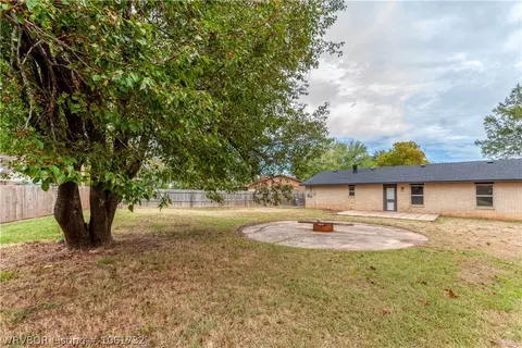 1407 14th Cir, Barling, AR 72923 photo 21