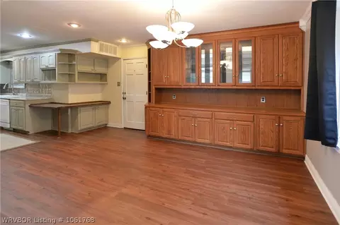 3305 S 42 St, Fort Smith, AR 72901 photo 7