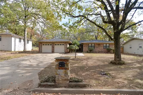 3305 S 42 St, Fort Smith, AR 72901 photo 2
