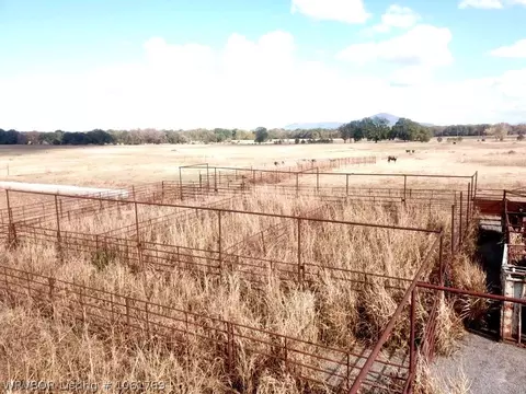000 Bean Patch Loop, Howe, OK 74940 photo 18