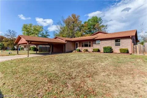 5109 Lovett Ln, Fort Smith, AR 72904 photo 2