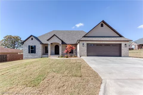 1509 Springhills Dr, Alma, AR 72921 photo 1