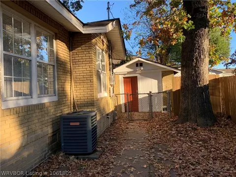 610 18 St, Fort Smith, AR 72901 photo 2