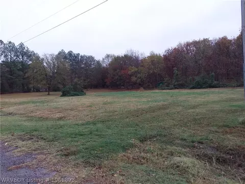 5702 Country Aire Loop, Hackett, AR 72937 photo 1