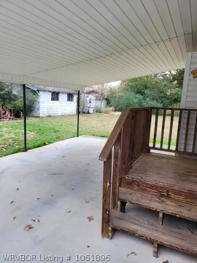 33 Wood St, Paris, AR 72855 photo 4