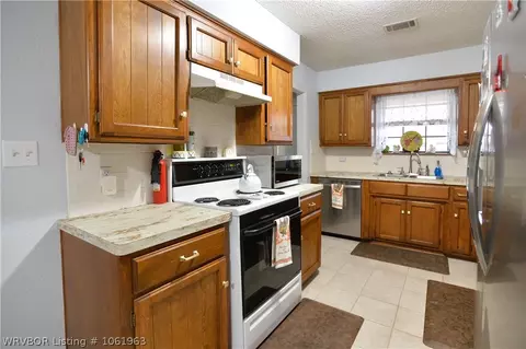 3418 Londonderry Rd, Fort Smith, AR 72908 photo 9
