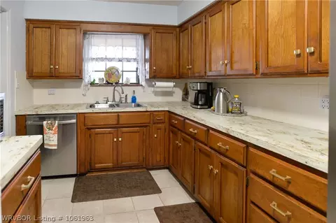 3418 Londonderry Rd, Fort Smith, AR 72908 photo 10