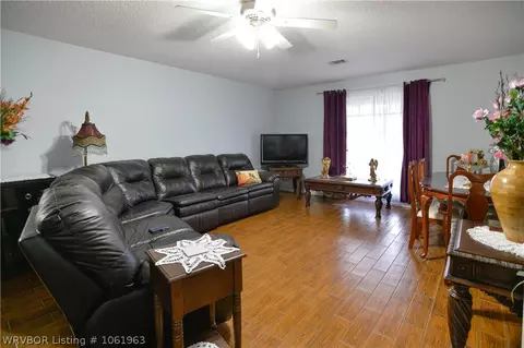 3418 Londonderry Rd, Fort Smith, AR 72908 photo 5