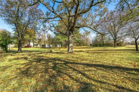408 S Main St, Hackett, AR 72937 photo 2