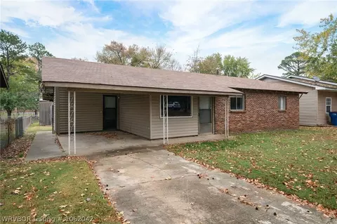1811 Utica St, Fort Smith, AR 72901 photo 1