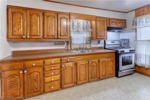 606 Mountain St, Huntington, AR 72940 photo 16