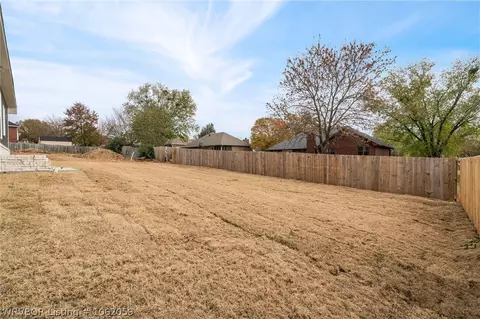 1422 Springdale Dr, Alma, AR 72921 photo 10