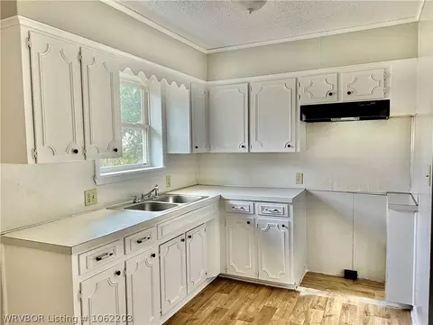 505 Pleasant Dr, Ozark, AR 72949 photo 10
