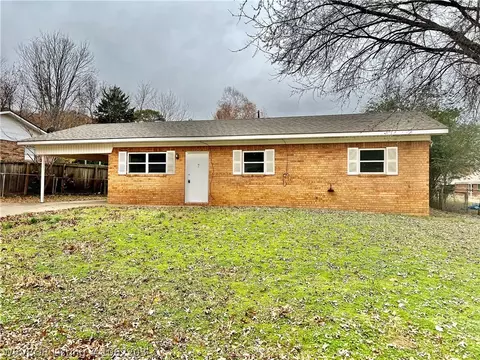 505 Pleasant Dr, Ozark, AR 72949 photo 4