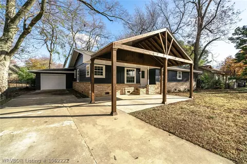 1903 Hendricks Blvd, Fort Smith, AR 72903 photo 2