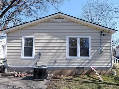 918 S 20th St, Fort Smith, AR 72901 photo 13