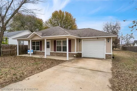 2916 N High St, Fort Smith, AR 72904 photo 2