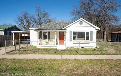 4625 Johnson St, Fort Smith, AR 72904 photo 1