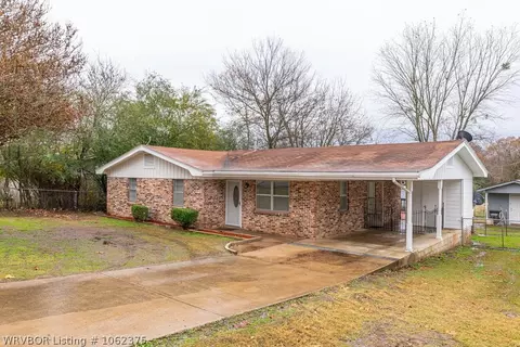1809 Kris Dr, Ozark, AR 72949 photo 3