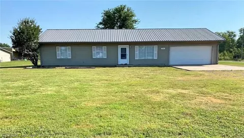 15856 Church St, Cameron, OK 74932