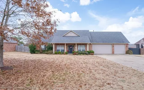 1706 Copper Ridge Dr, Fort Smith, AR 72916 photo 1