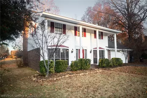9809 Jenny Lind Rd, Fort Smith, AR 72908 photo 2
