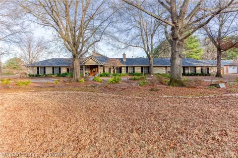 4601 S 96th St, Fort Smith, AR 72903