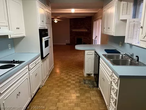 2024 S 70th St, Fort Smith, AR 72903 photo 9